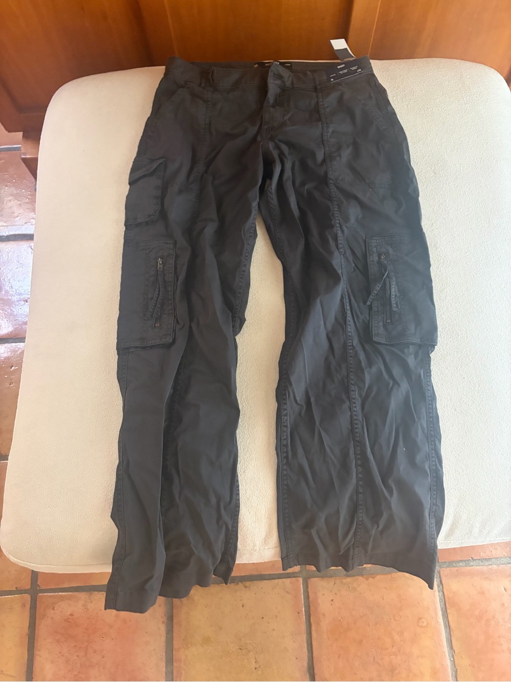 Hollister Women's Black Wide Leg Cargo Pants
